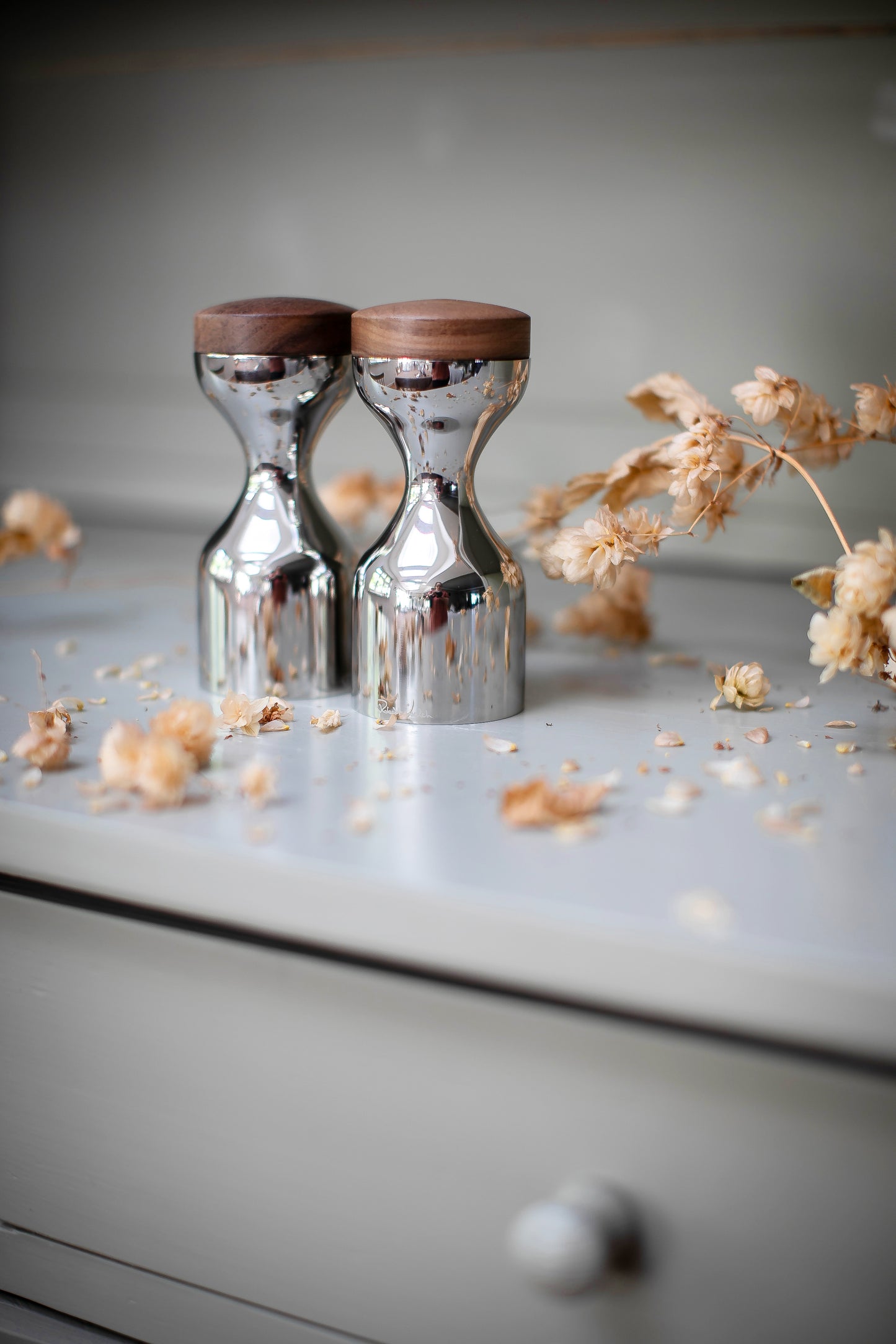 Limbrey Bright Salt & Pepper Mill Set