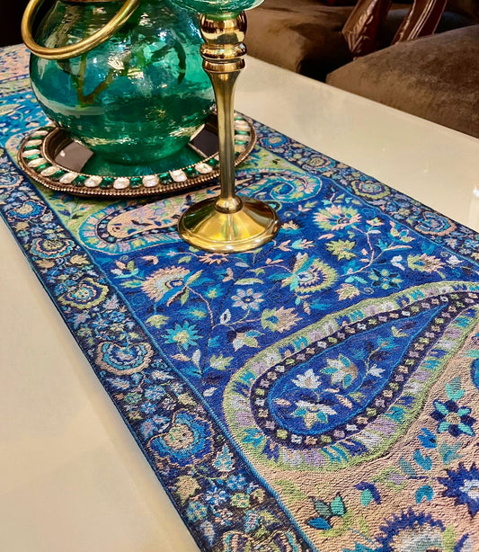 Table Mats & Runner - Neelkamal