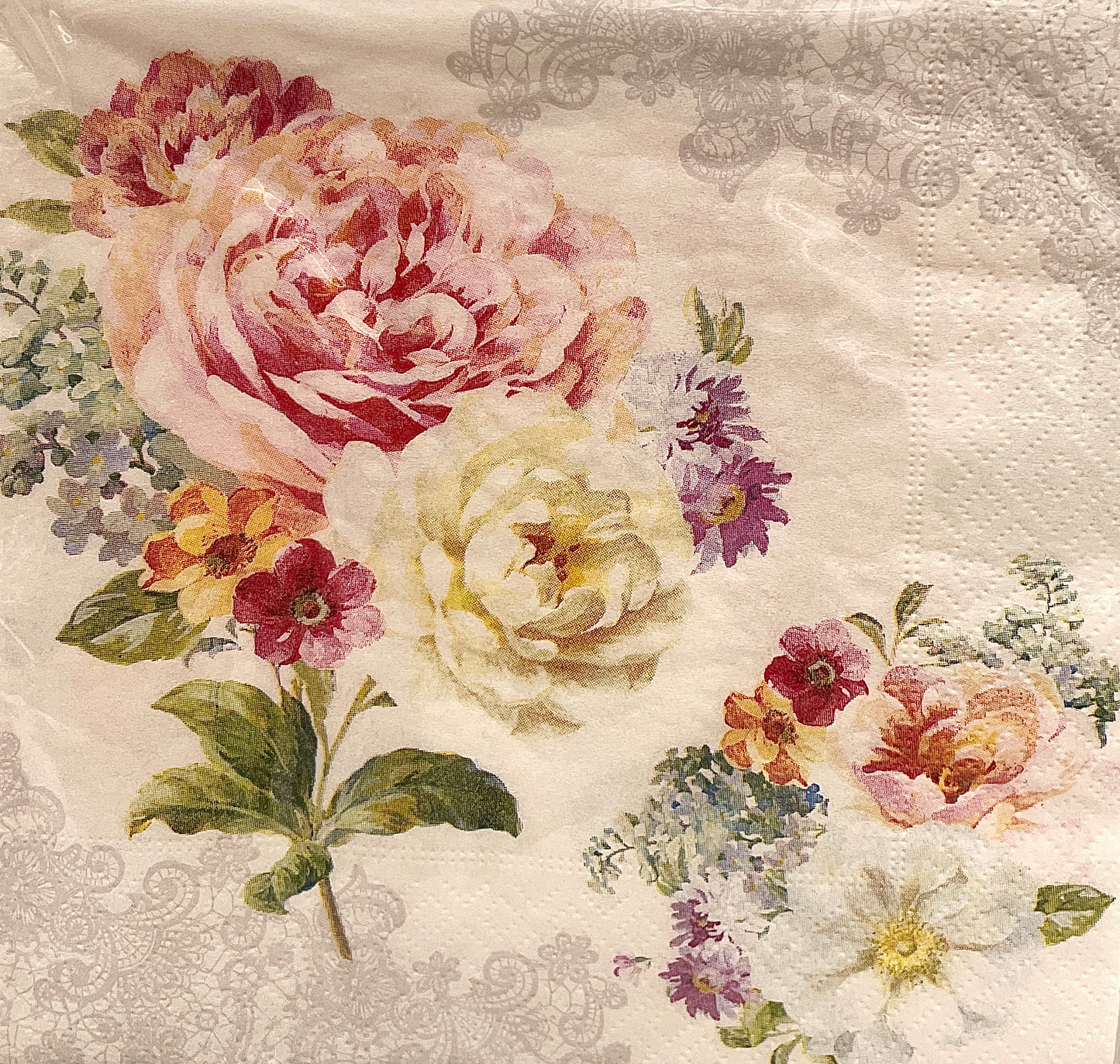 Pack of 20 Fashion paper 33x33 ROMANTIC LACE