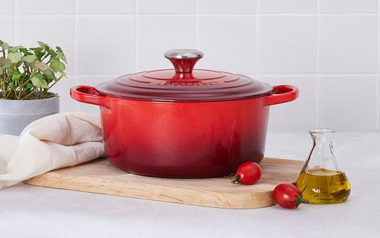 Signature round Casserole